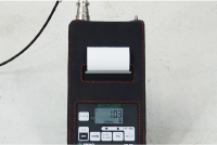 アンカー引張強度試験機　TW 油圧式水中対応引張試験機機 TR-PⅡ（印刷者ー内蔵型デジタル表示機）と結び付けることで資料収録（SDカード）が可能です